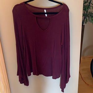 Active Bell Sleeve Blouse